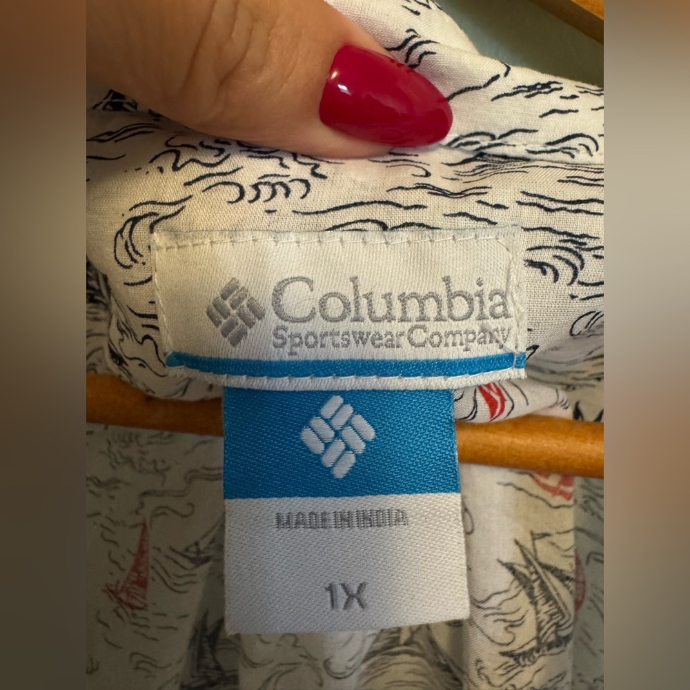 Columbia Women's Button Down Shirt - White with Red and Blue Print - Picture 7 of 11